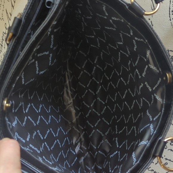 Ponte Classic Black Leather Minimalist Tote with Gold-Toned Detail - Picture 13 of 16